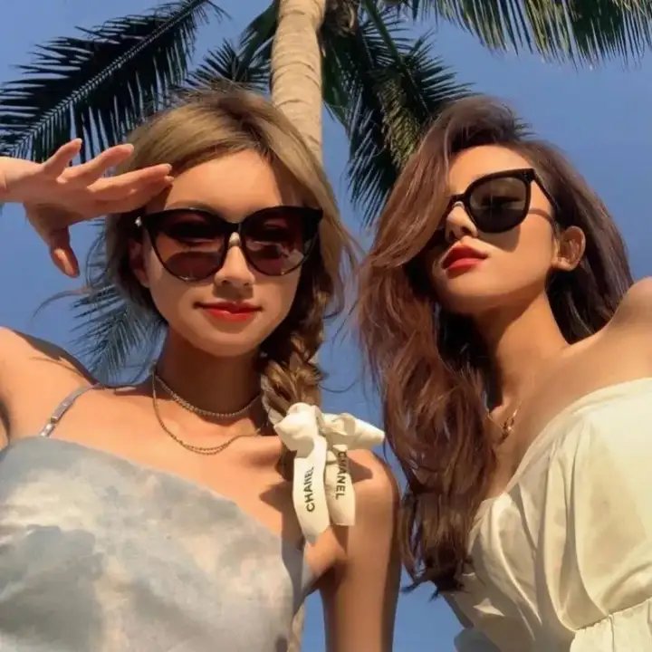 你迟到的许多年海报